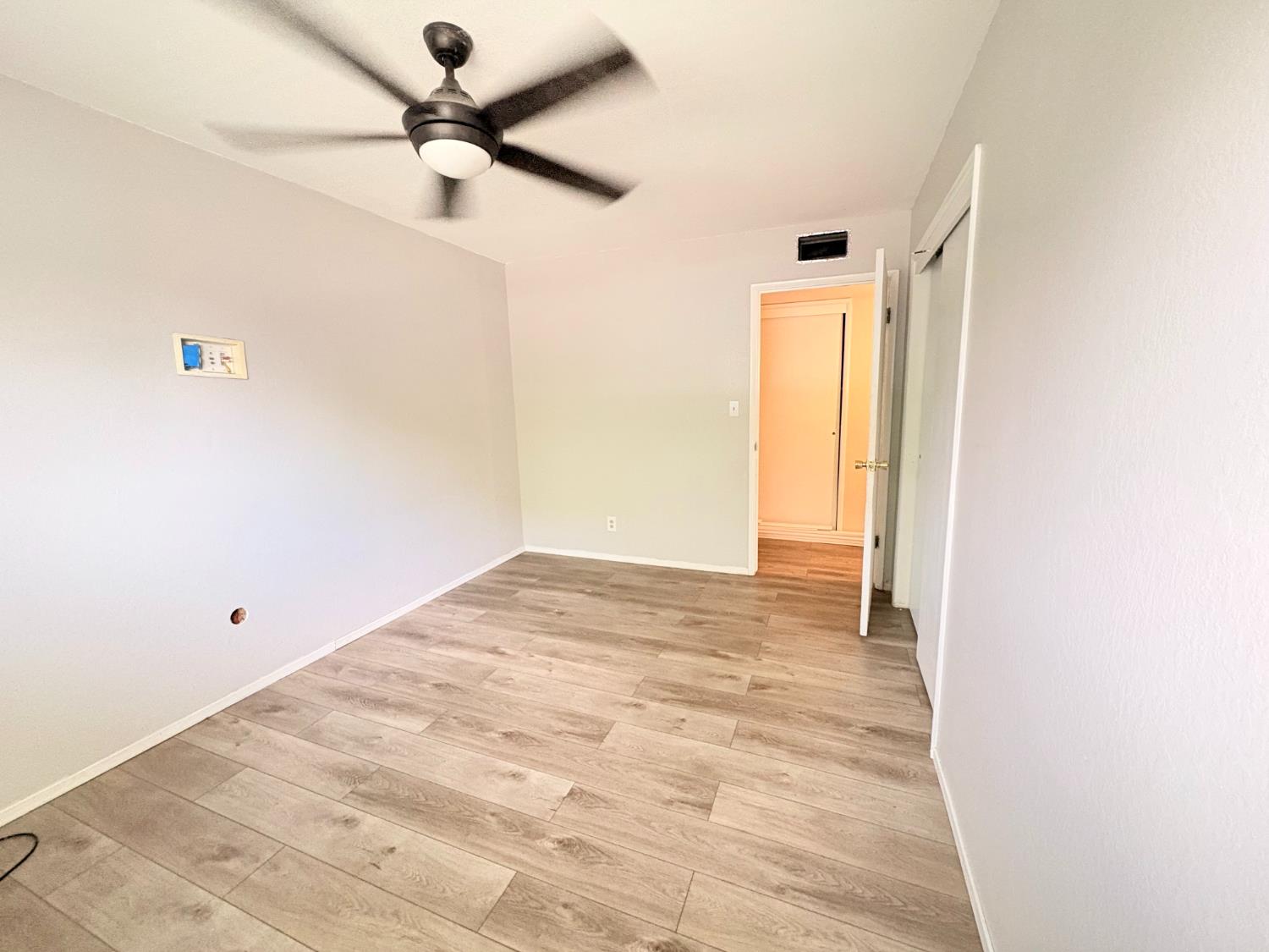 683 E Browning, Fresno, CA 93710