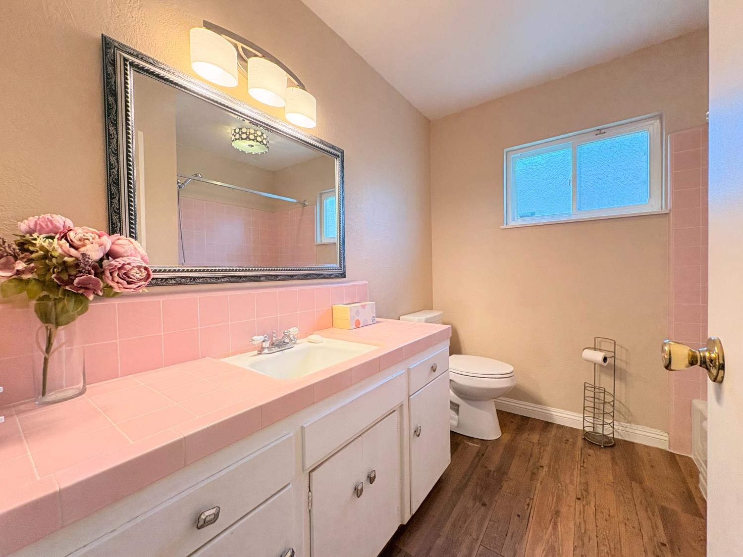 683 E Browning, Fresno, CA 93710