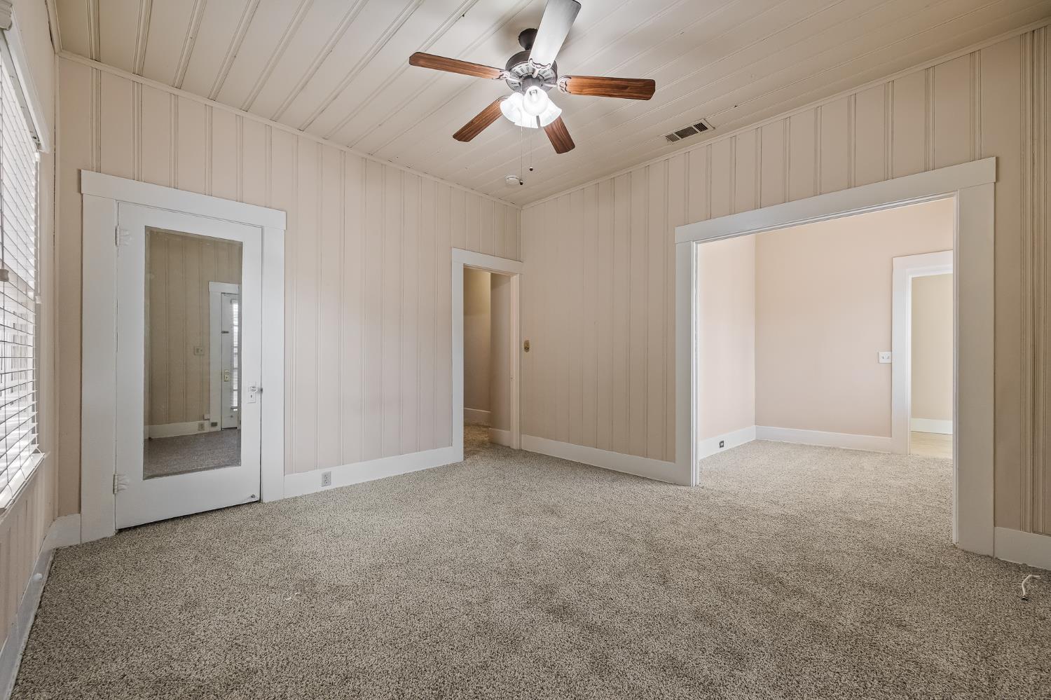 734 E Peralta Way, Fresno, CA 93704