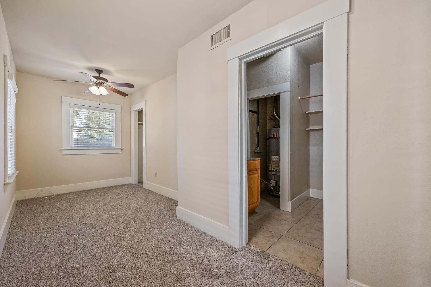 734 E Peralta Way, Fresno, CA 93704