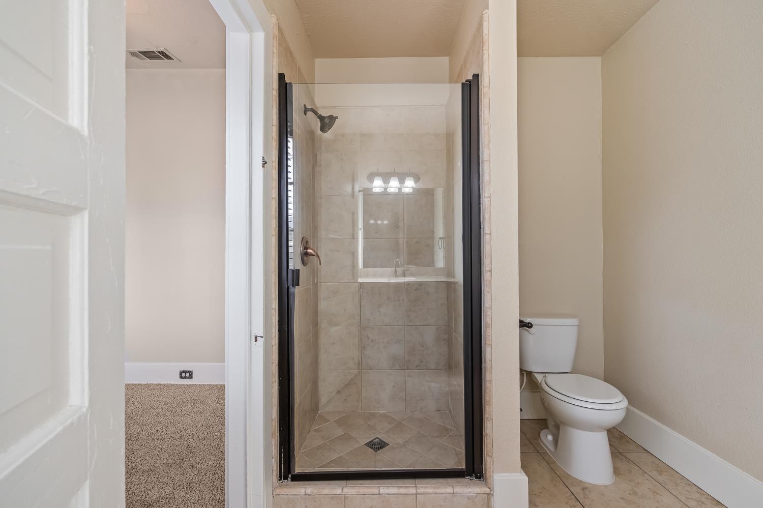 734 E Peralta Way, Fresno, CA 93704