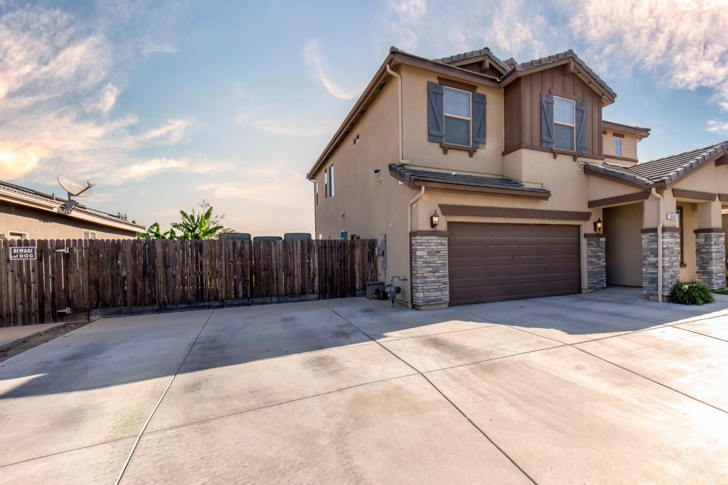 1604 porter, Visalia, CA 93291