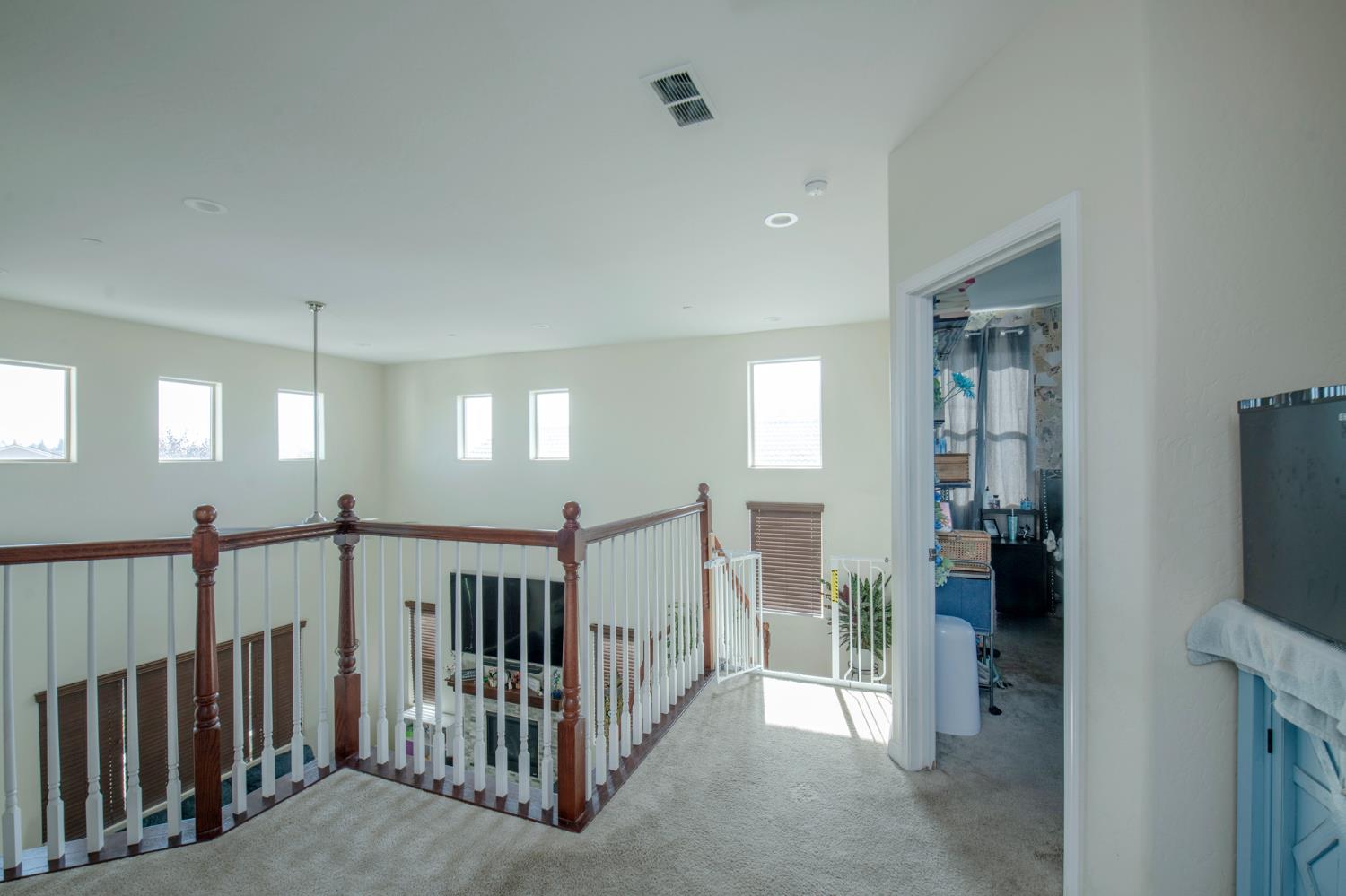 1604 porter, Visalia, CA 93291