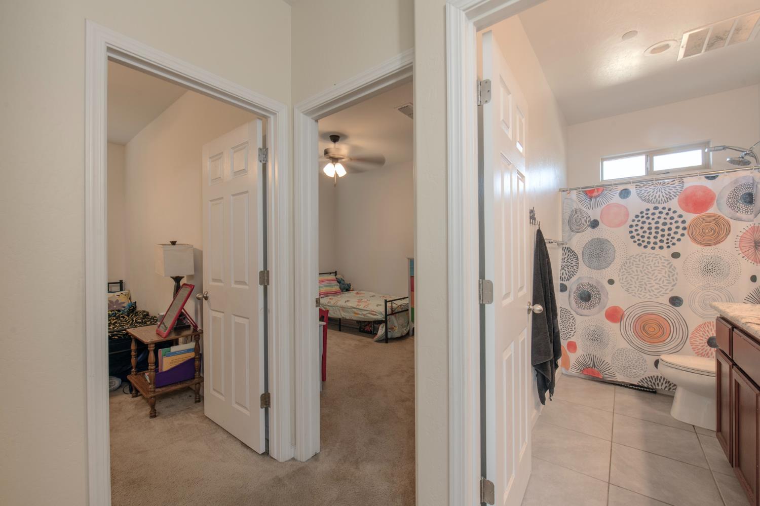1604 porter, Visalia, CA 93291