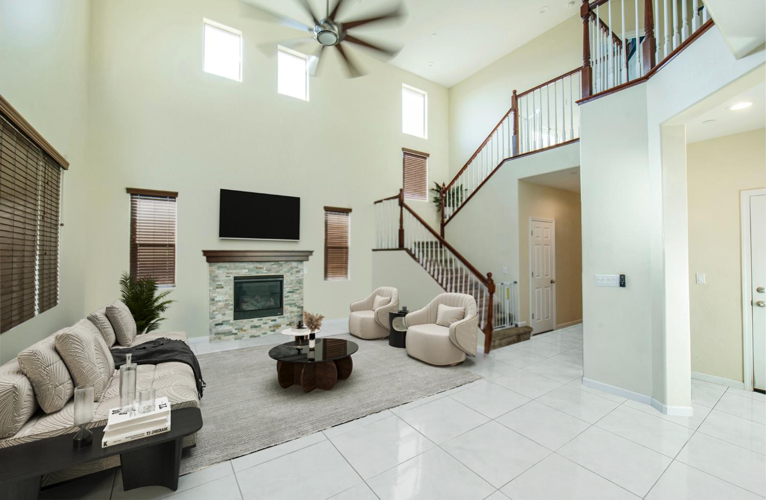 1604 W Porter Ave, Visalia, CA 93291