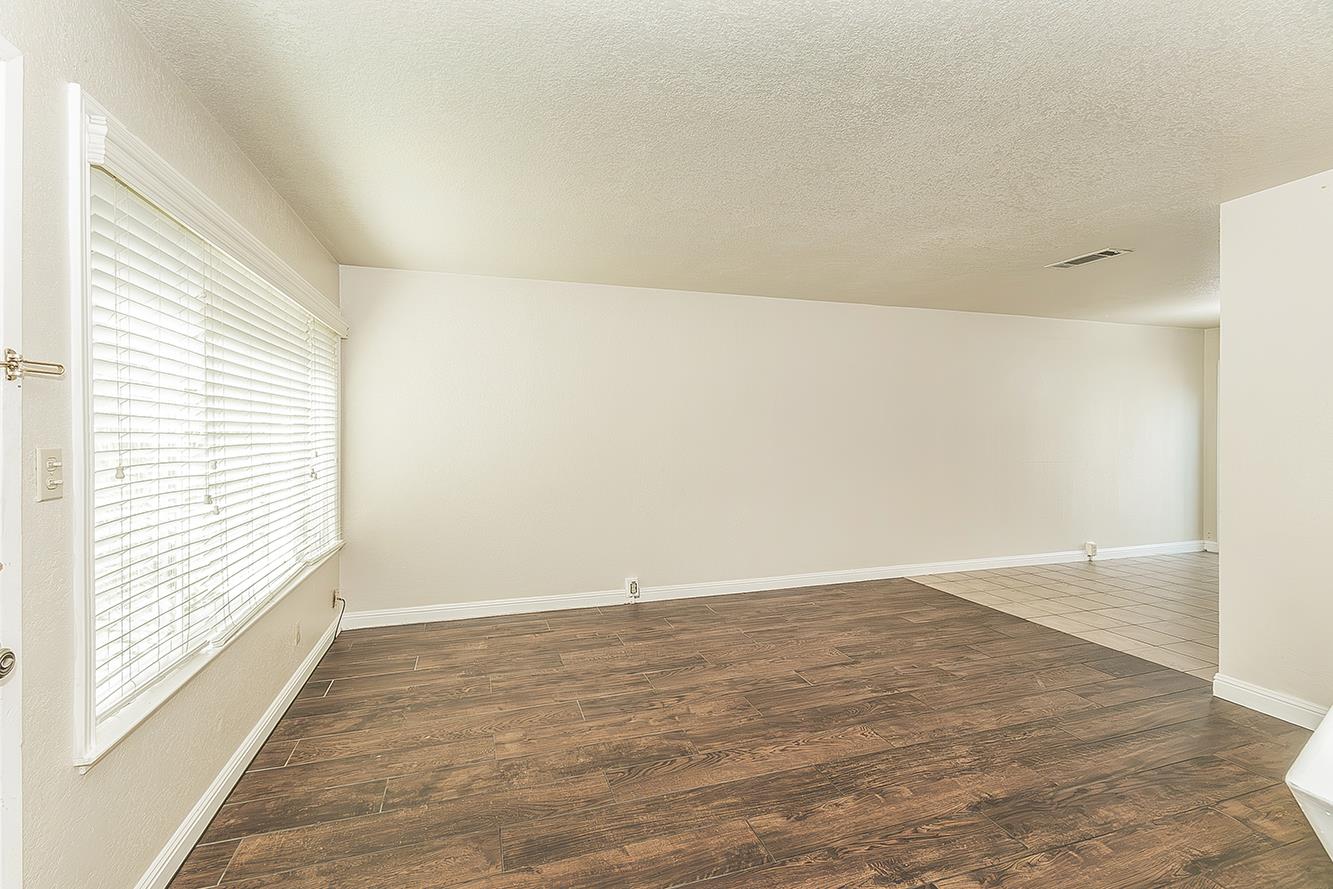 5138 E Ashlan Ave #127, Fresno, CA 93727