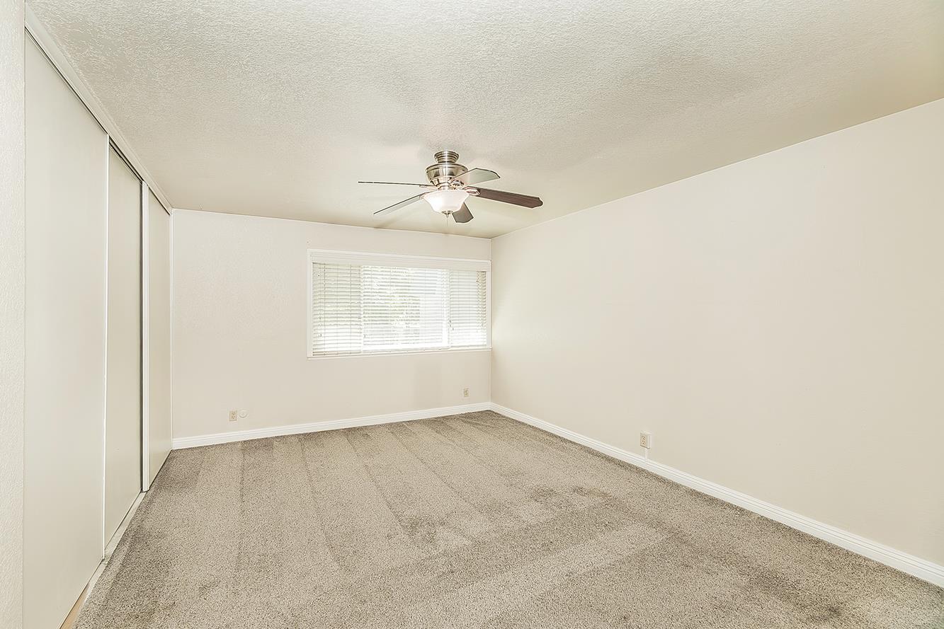 5138 E Ashlan Ave #127, Fresno, CA 93727