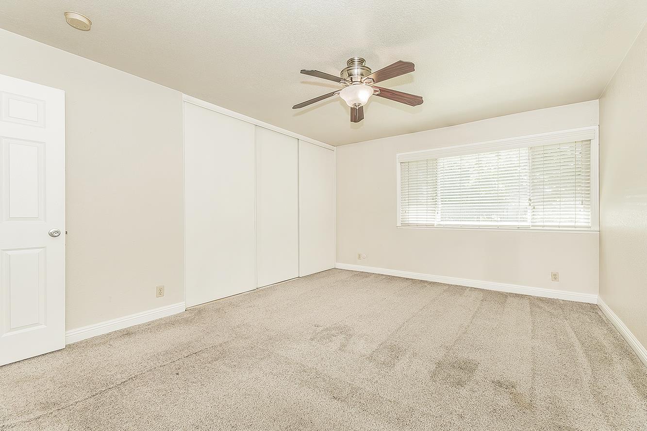 5138 E Ashlan Ave #127, Fresno, CA 93727
