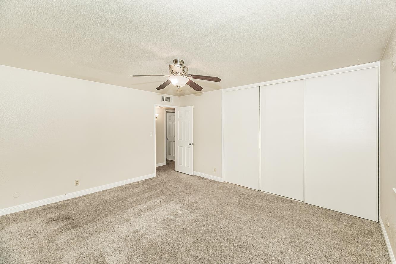 5138 E Ashlan Ave #127, Fresno, CA 93727