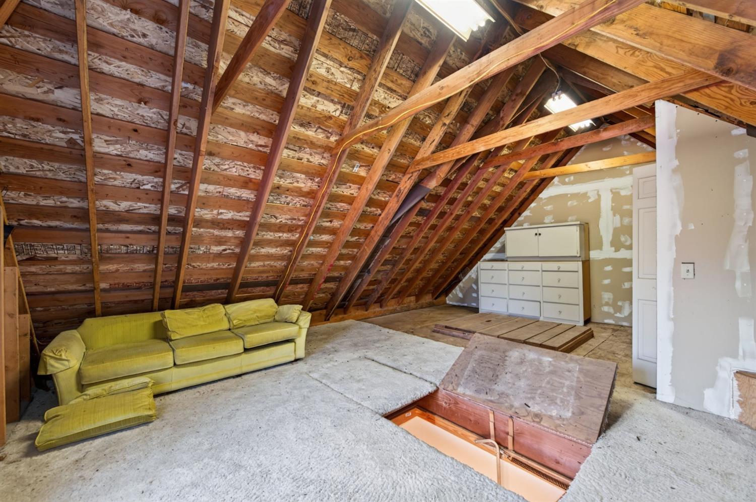 5504 N Parrish Way, Fresno, CA 93711