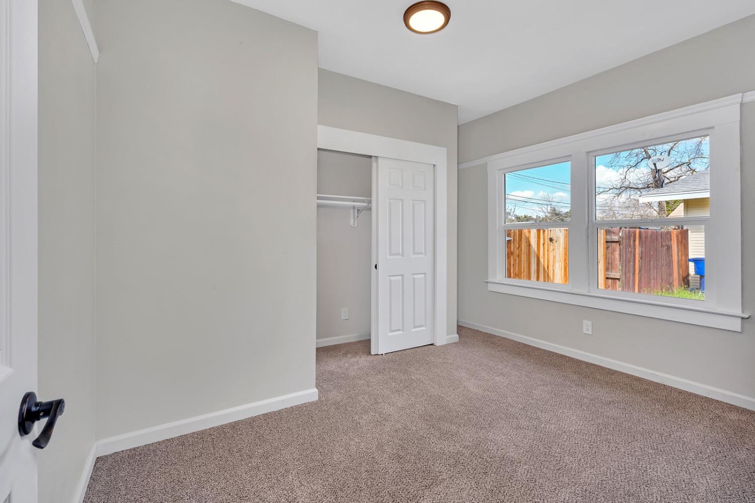 1303 N Calaveras St, Fresno, CA 93728
