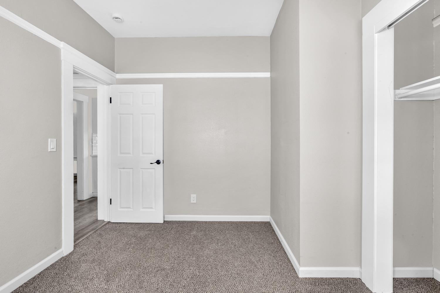 1303 N Calaveras St, Fresno, CA 93728