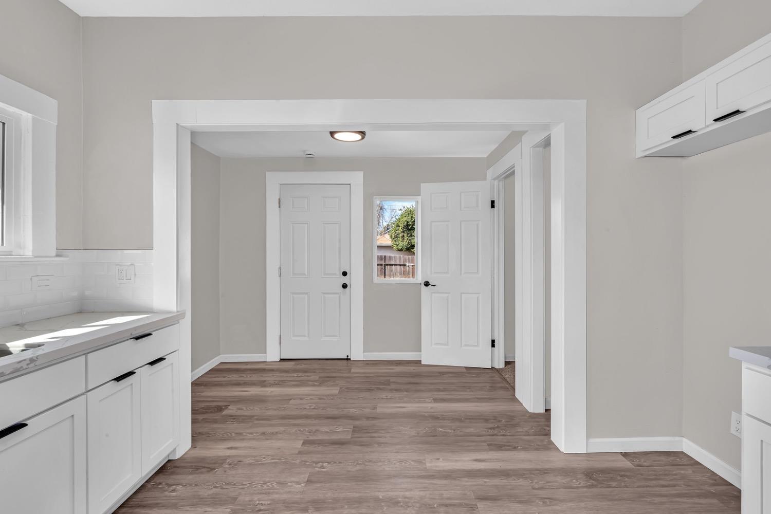1303 N Calaveras St, Fresno, CA 93728