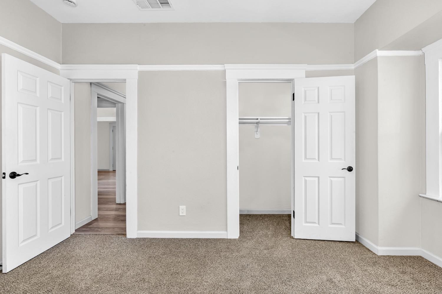 1303 N Calaveras St, Fresno, CA 93728