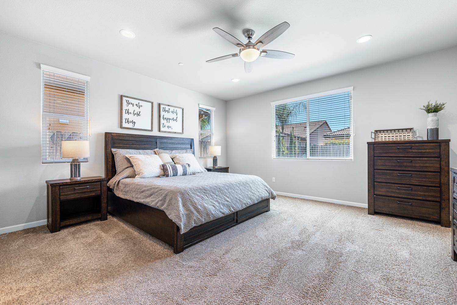 4052 Flint Ave, Clovis, CA 93619