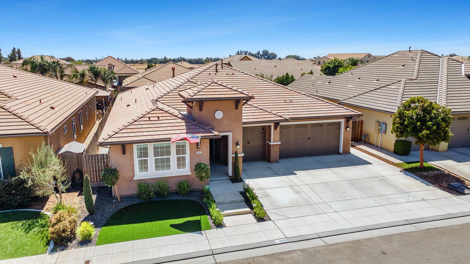 4052 Flint Ave, Clovis, CA 93619