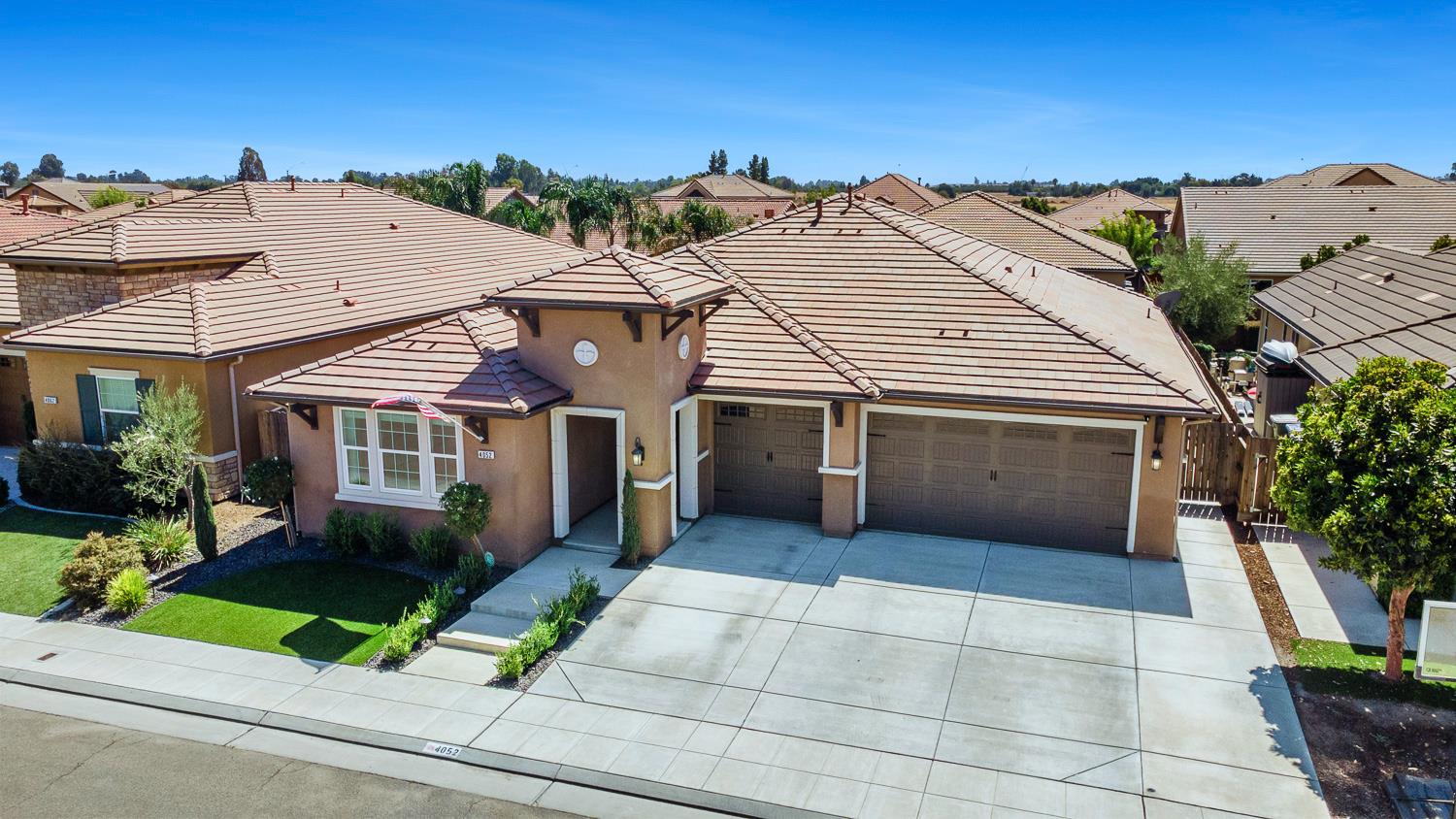 4052 Flint Ave, Clovis, CA 93619