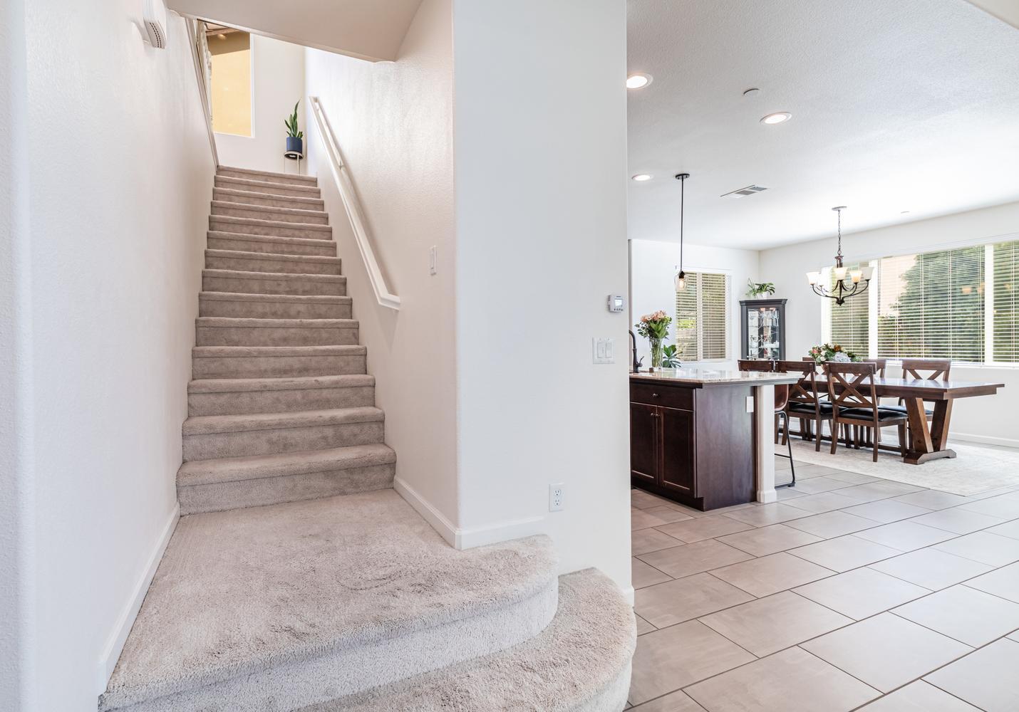 1115 Sanders Ave, Clovis, CA 93619