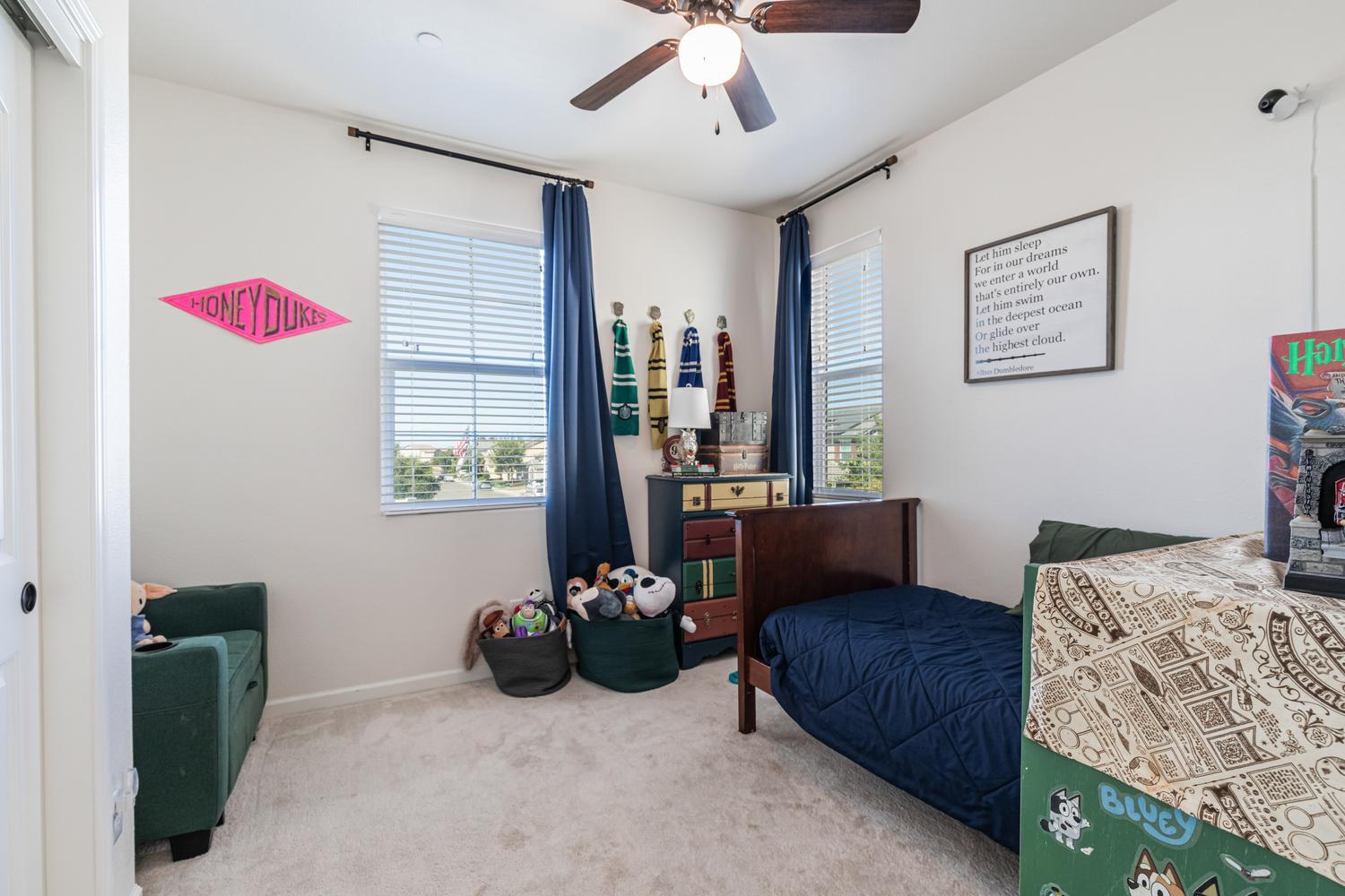 1115 Sanders Ave, Clovis, CA 93619