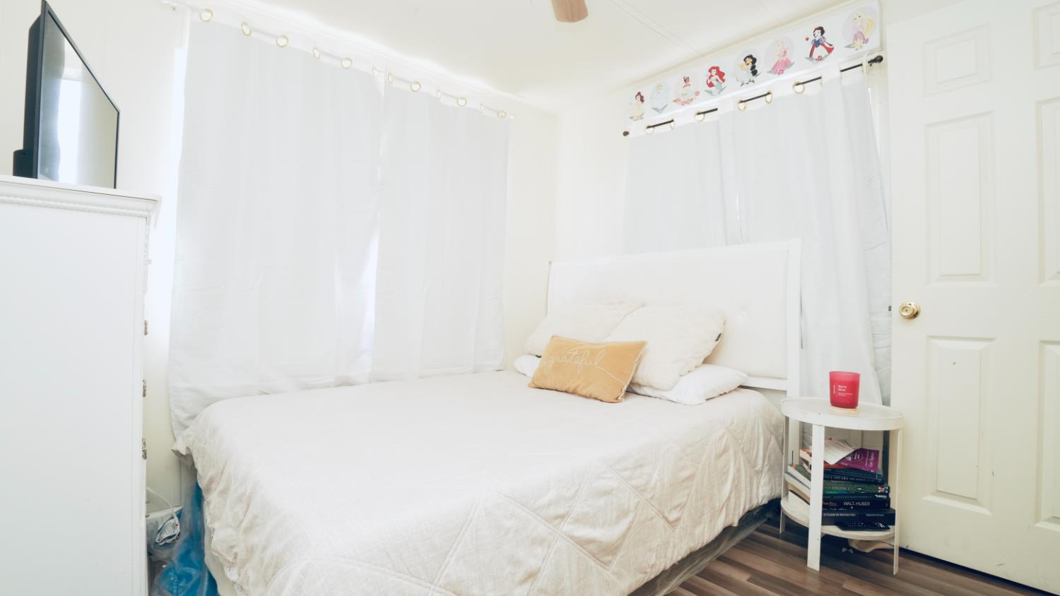 7676 N Fresno St #24, Fresno, CA 93720