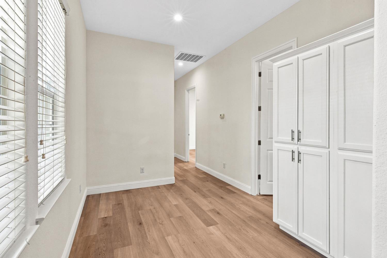 2935 E Omaha Ave, Fresno, CA 93720