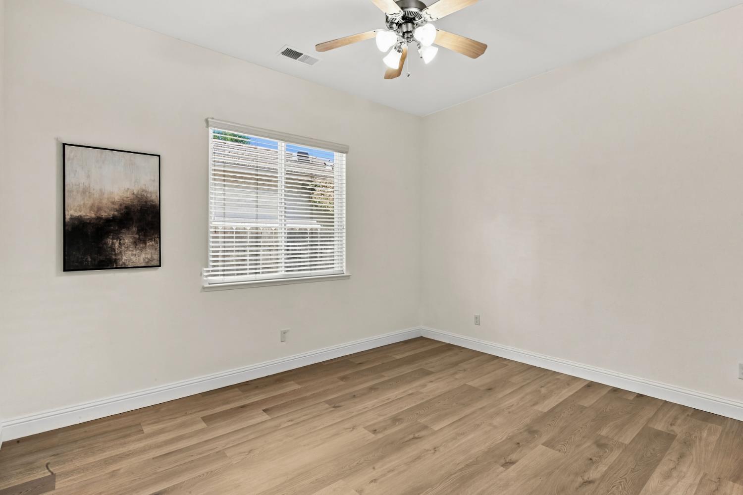 2935 E Omaha Ave, Fresno, CA 93720