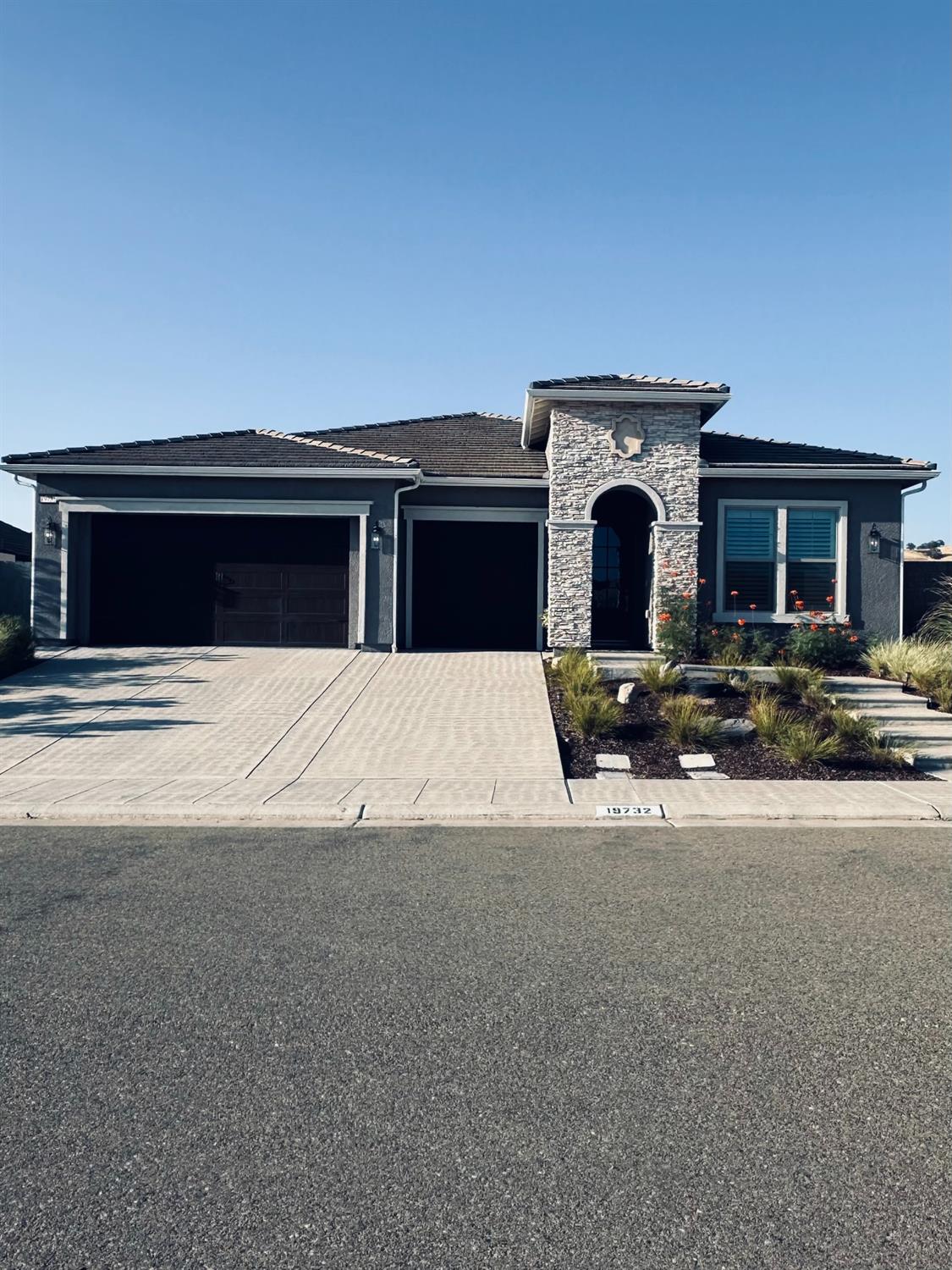 19732 Desert Willow Ln, Friant, CA 93626