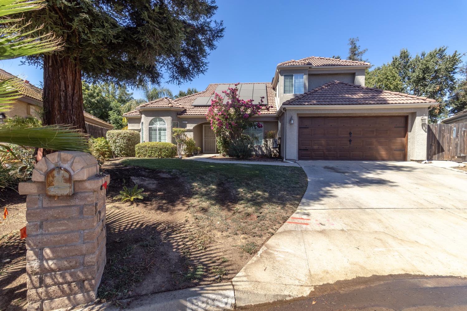 6257 N Capri Ct, Fresno, CA 93711
