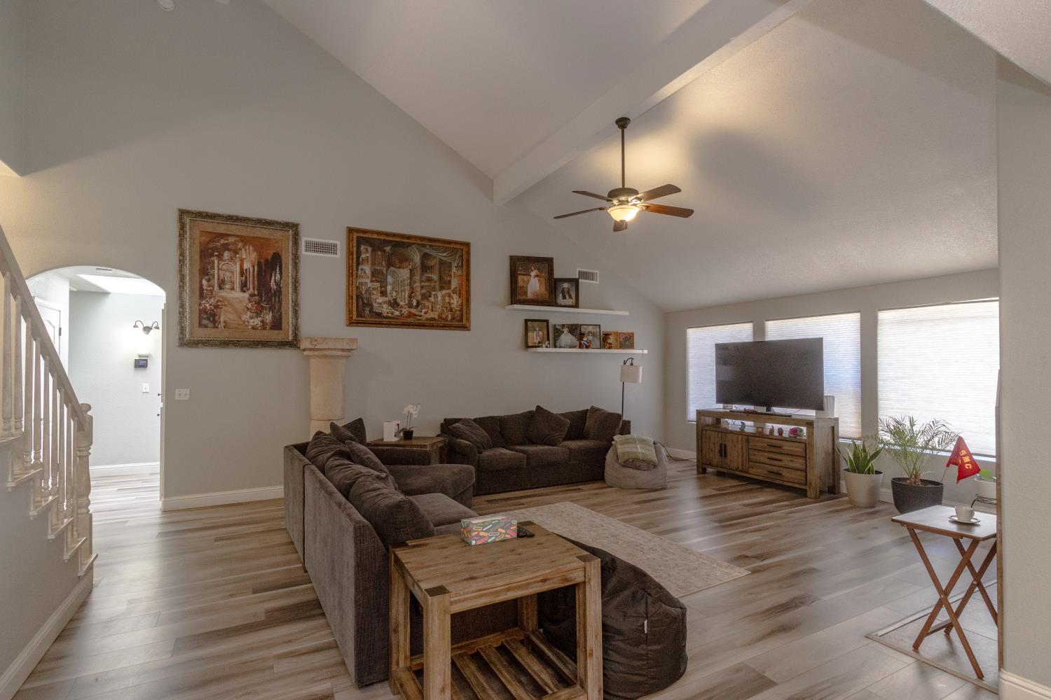 6257 N Capri Ct, Fresno, CA 93711