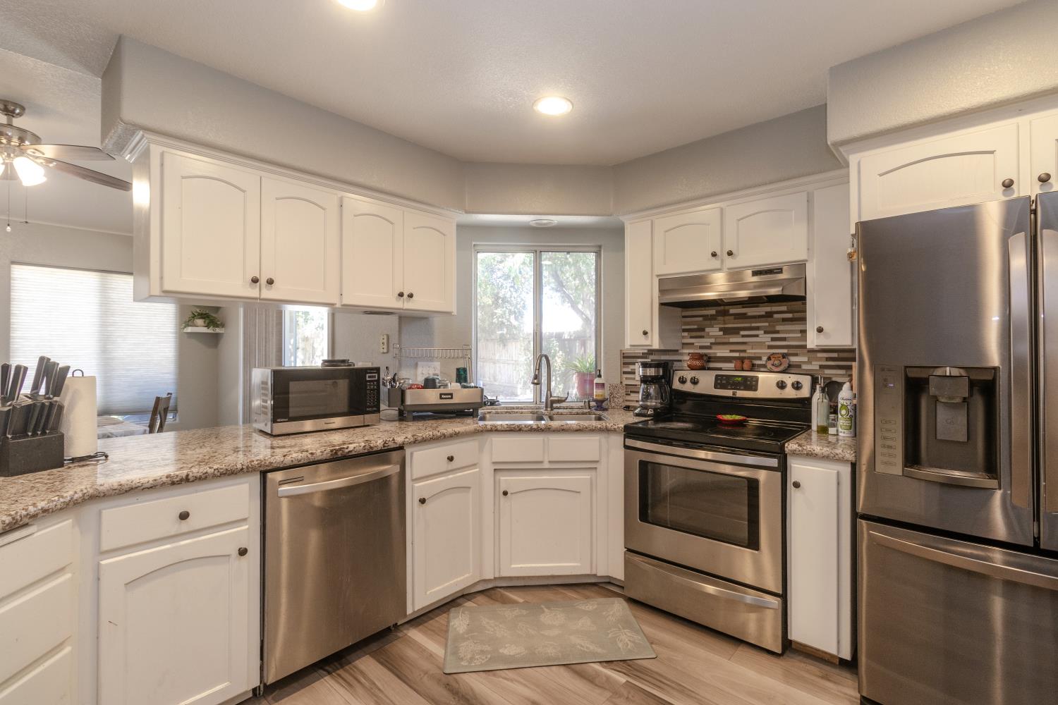 6257 N Capri Ct, Fresno, CA 93711