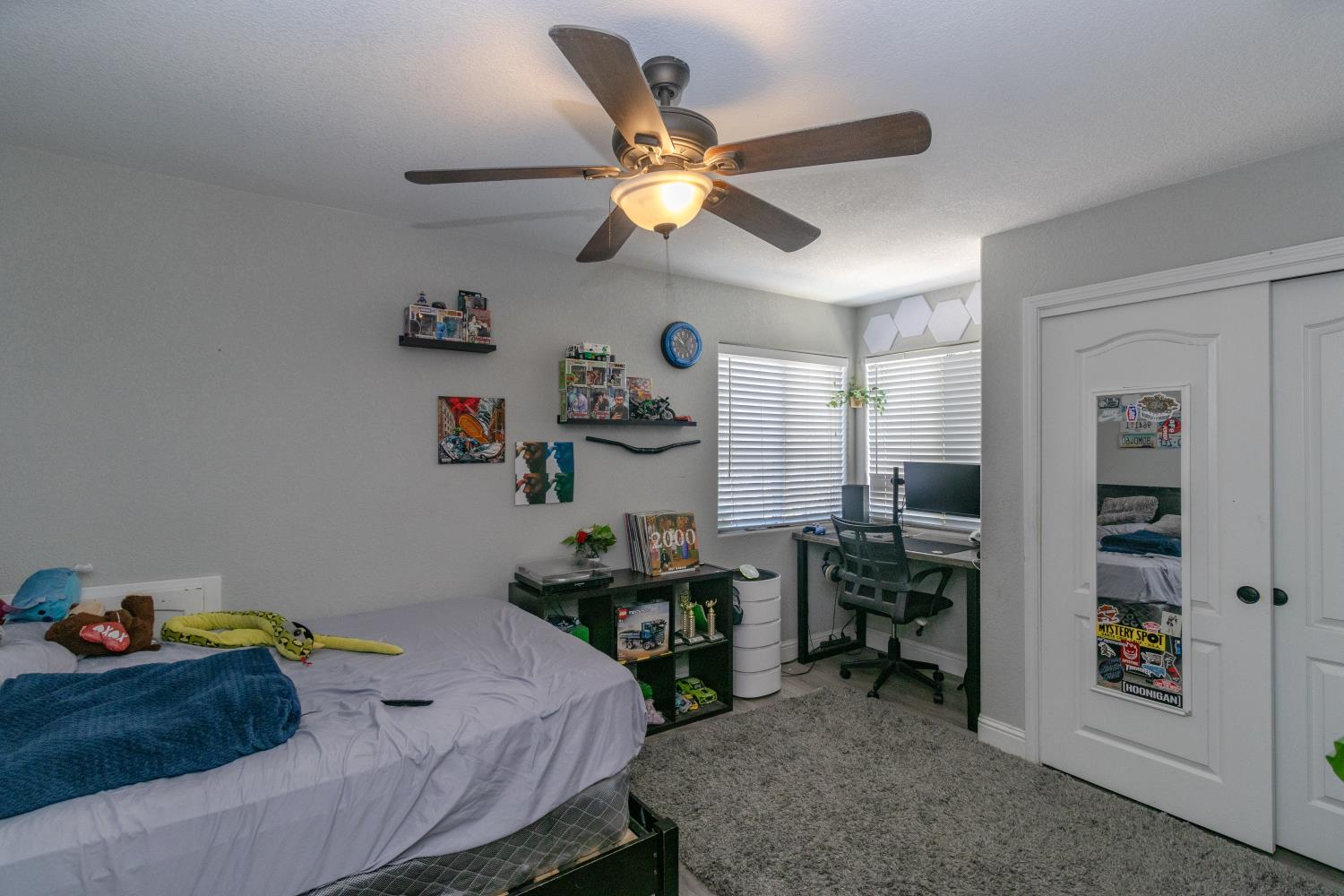 6257 N Capri Ct, Fresno, CA 93711