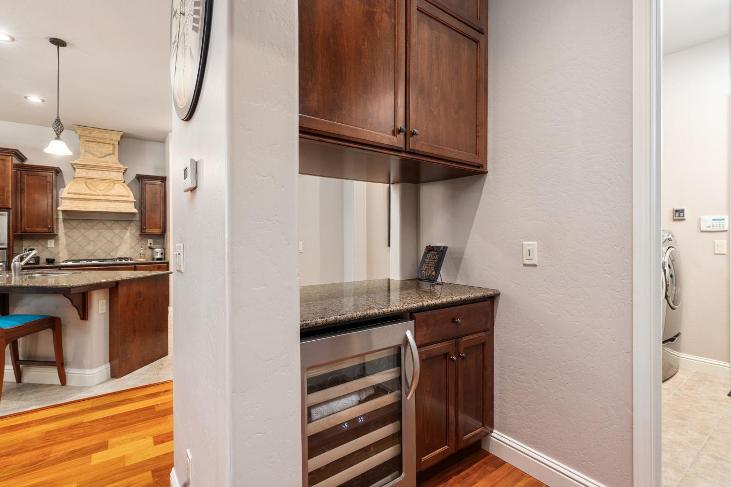 11361 N Via Verona Way, Fresno, CA 93730