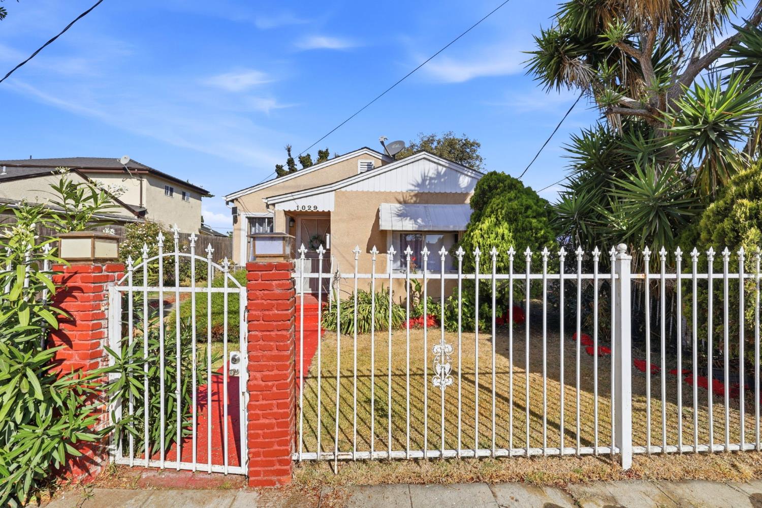 1029 73rd Ave, Oakland, CA 94621