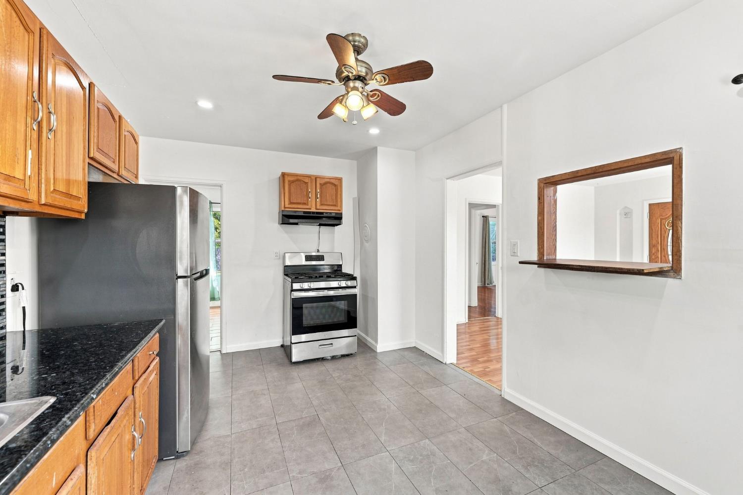 1029 73rd Ave, Oakland, CA 94621