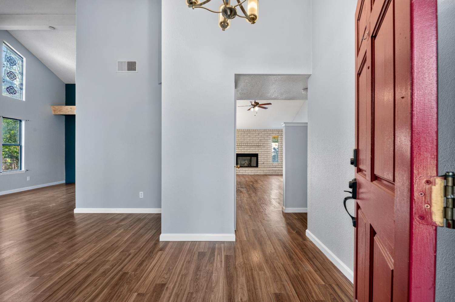 6189 N Cleo Ave, Fresno, CA 93722
