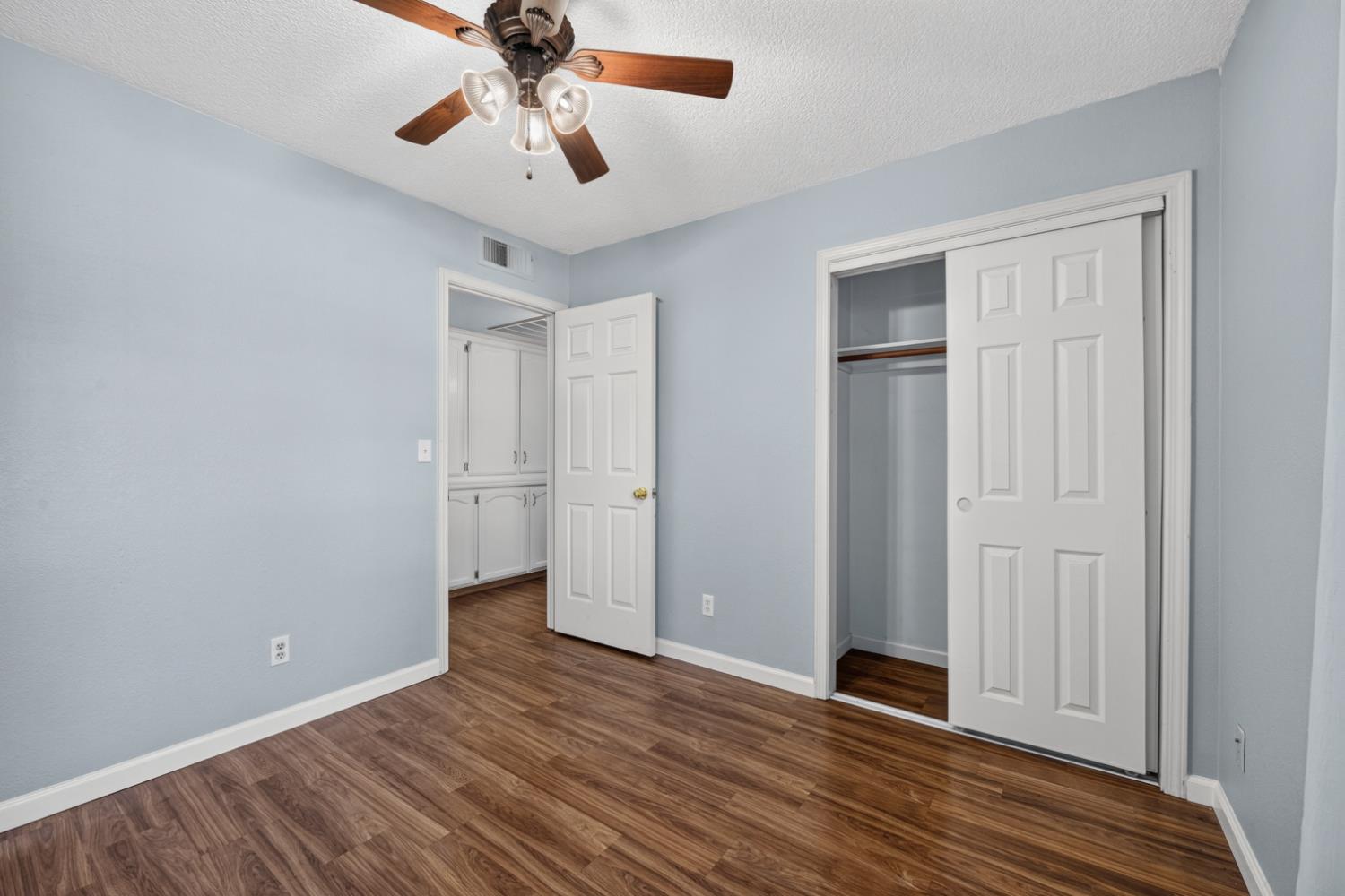 6189 N Cleo Ave, Fresno, CA 93722