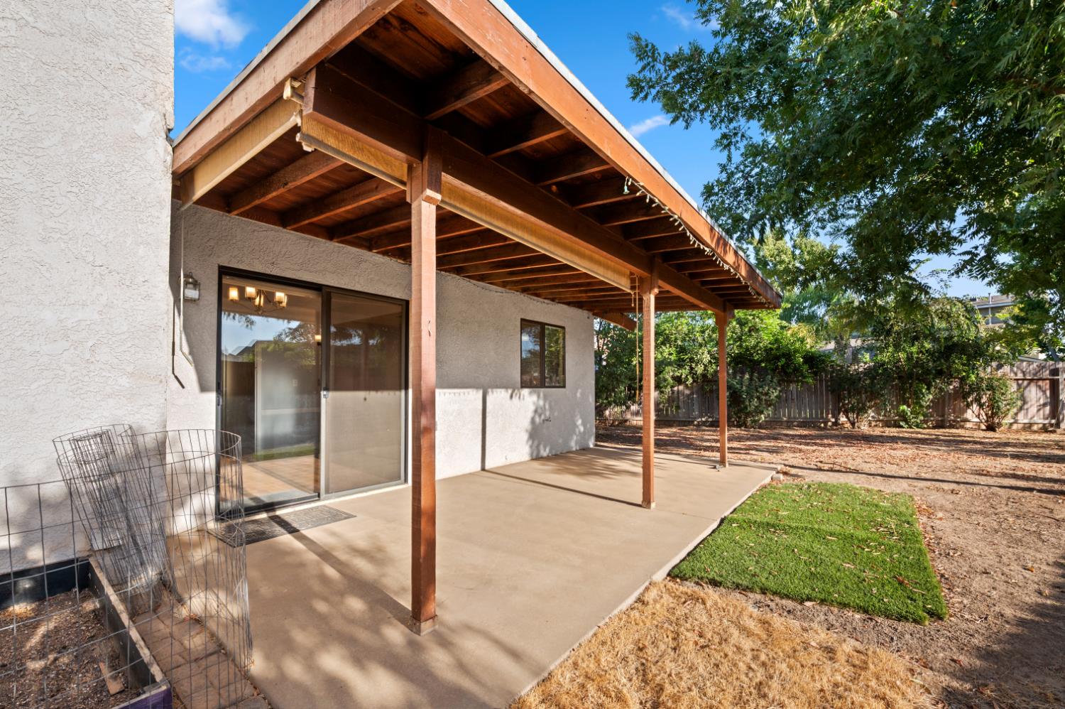 6189 N Cleo Ave, Fresno, CA 93722