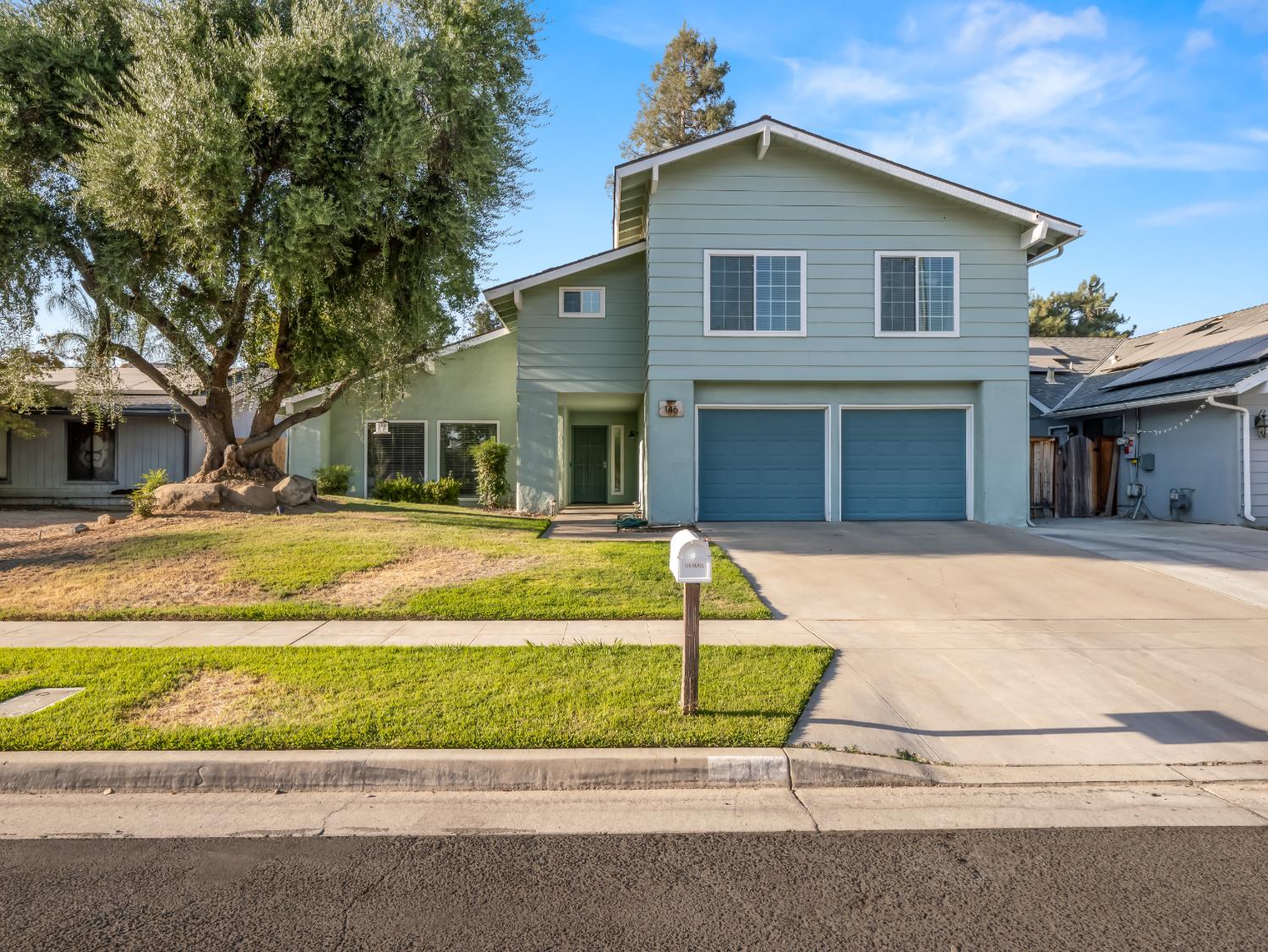 146 W Portland Ave, Fresno, CA 93711