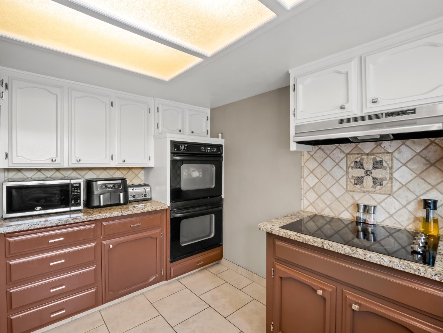 146 W Portland Ave, Fresno, CA 93711