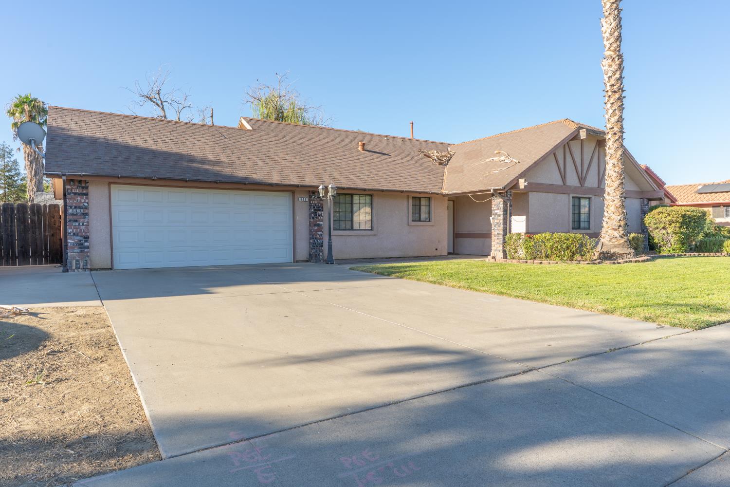 418 San Madele Ave, Coalinga, CA 93210