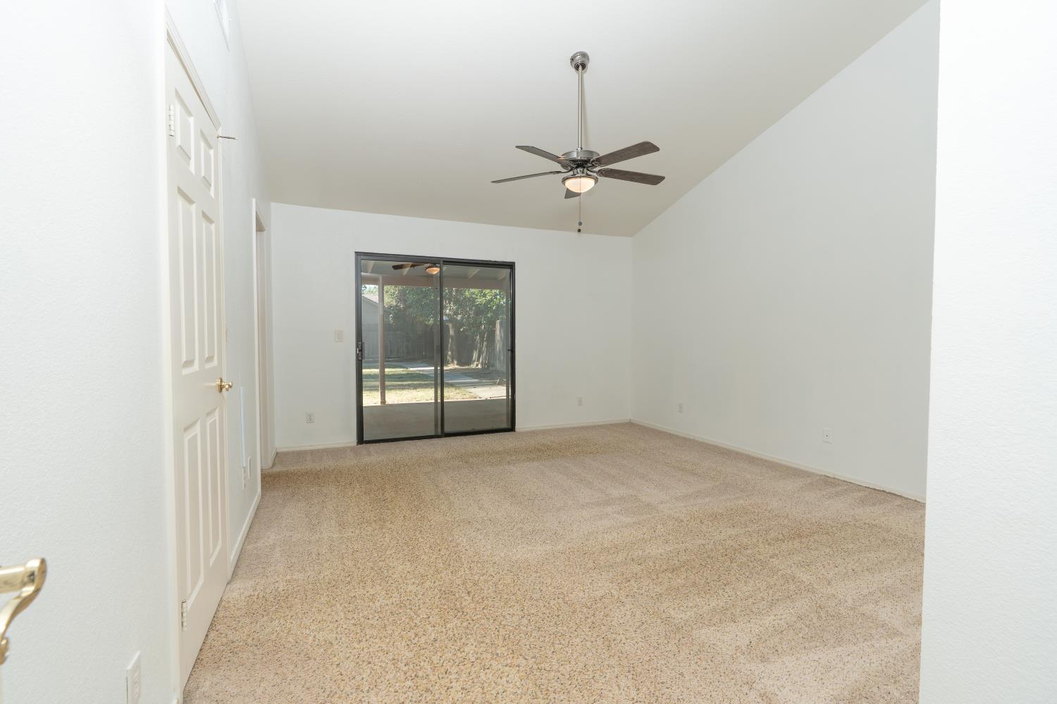 418 San Madele Ave, Coalinga, CA 93210