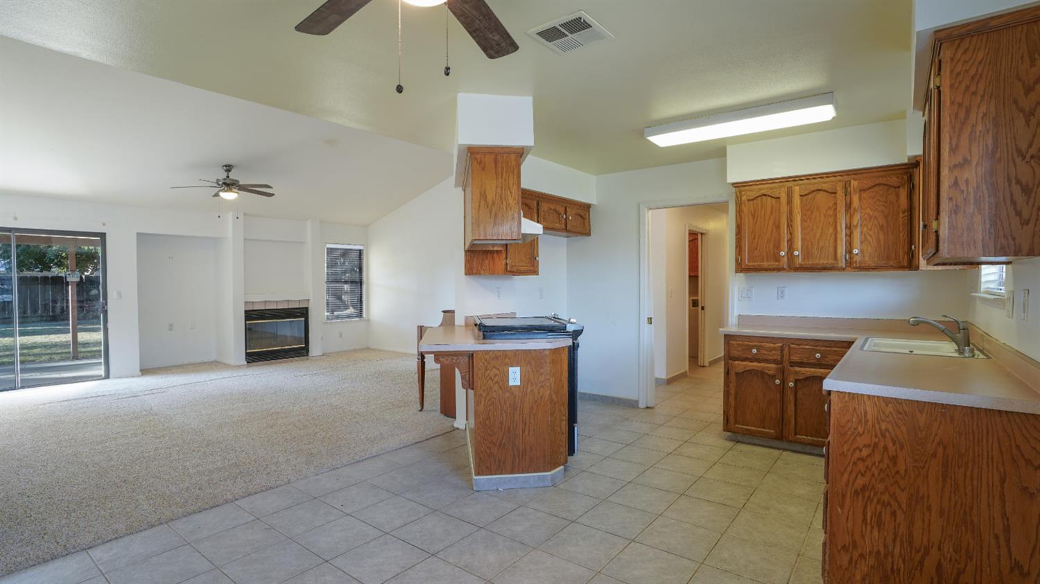 418 San Madele Ave, Coalinga, CA 93210