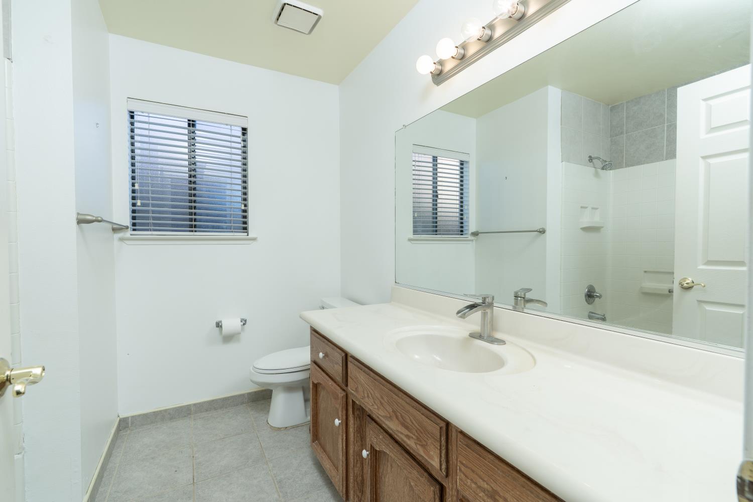 418 San Madele Ave, Coalinga, CA 93210