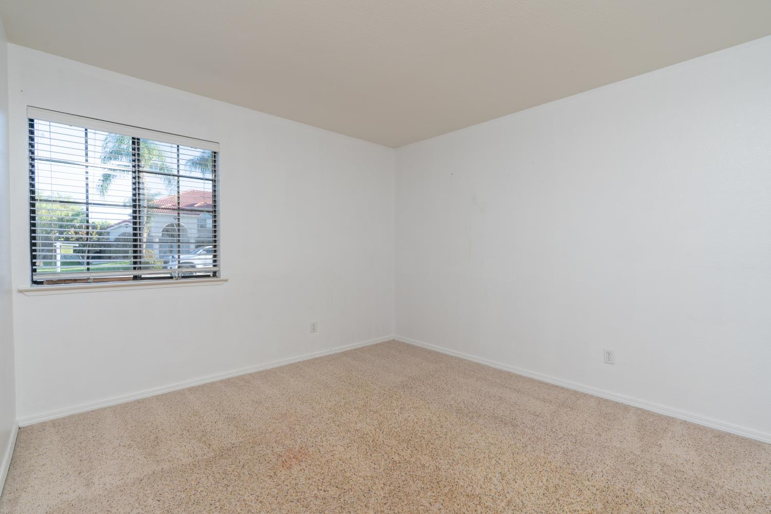 418 San Madele Ave, Coalinga, CA 93210