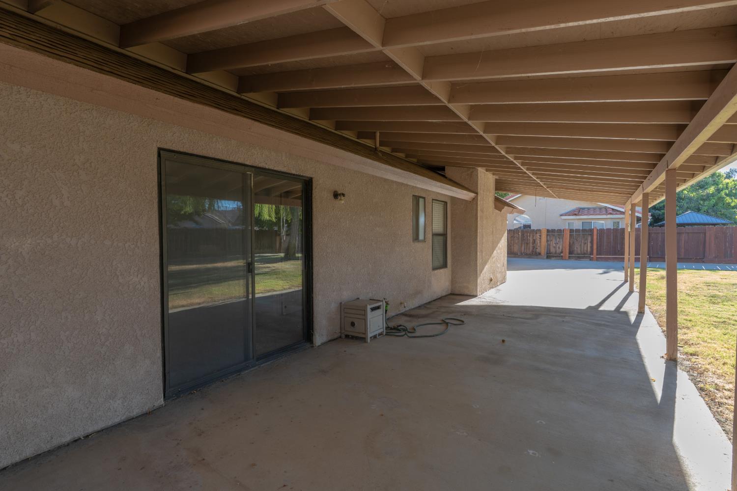 418 San Madele Ave, Coalinga, CA 93210