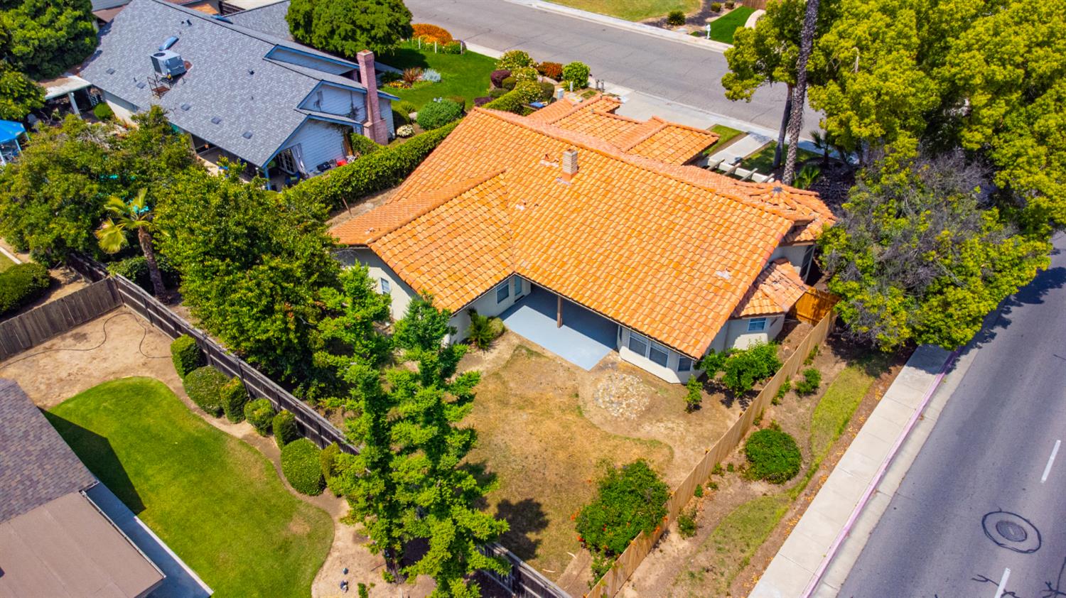 3711 W Victor Ave, Visalia, CA 93277