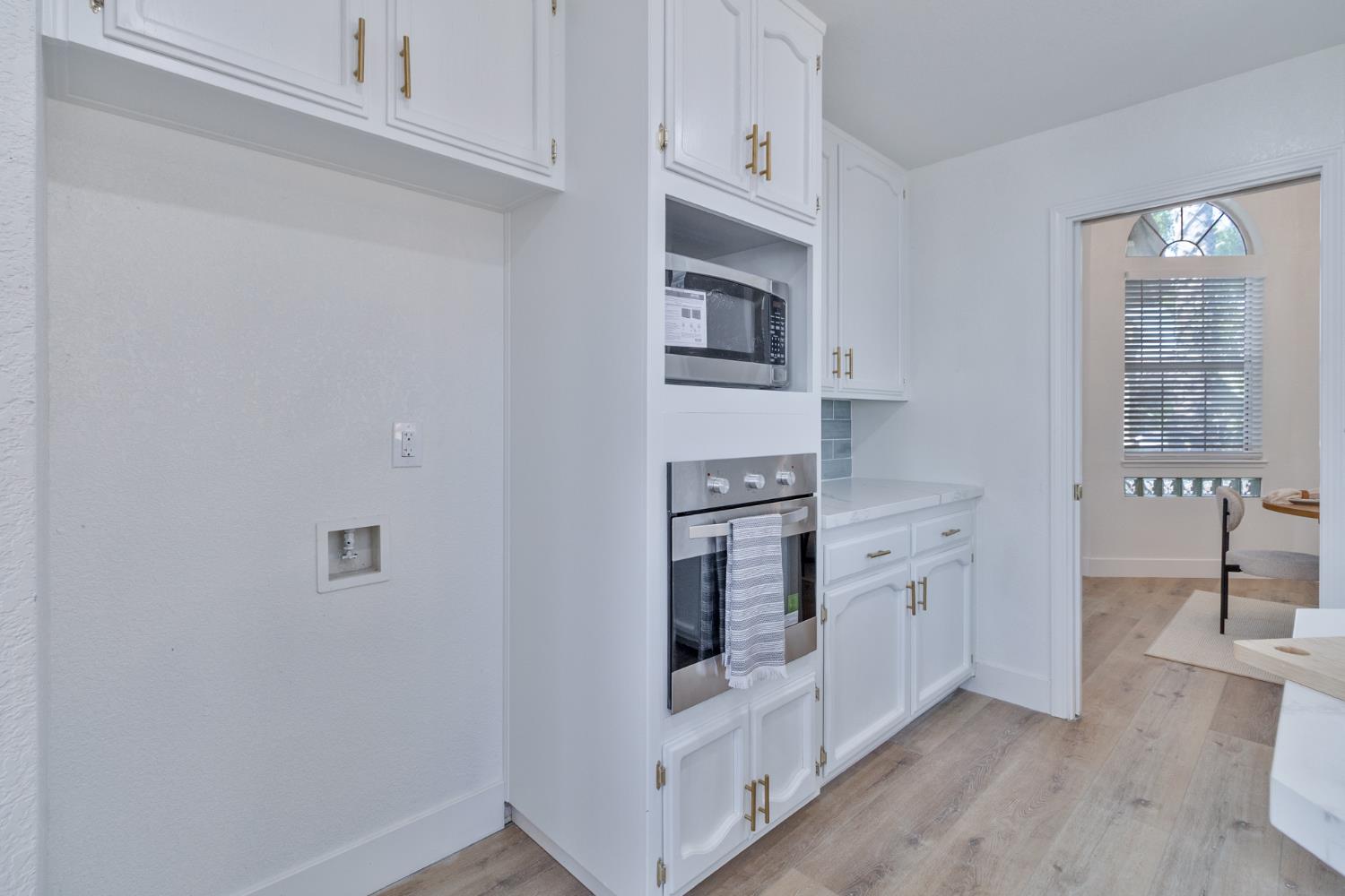 3711 W Victor Ave, Visalia, CA 93277