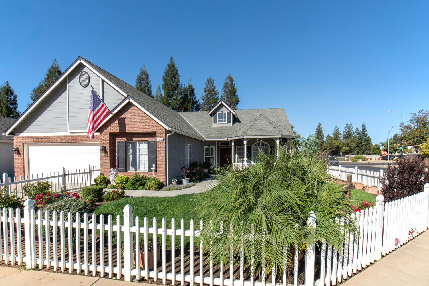 10187 N Price Ave, Fresno, CA 93730