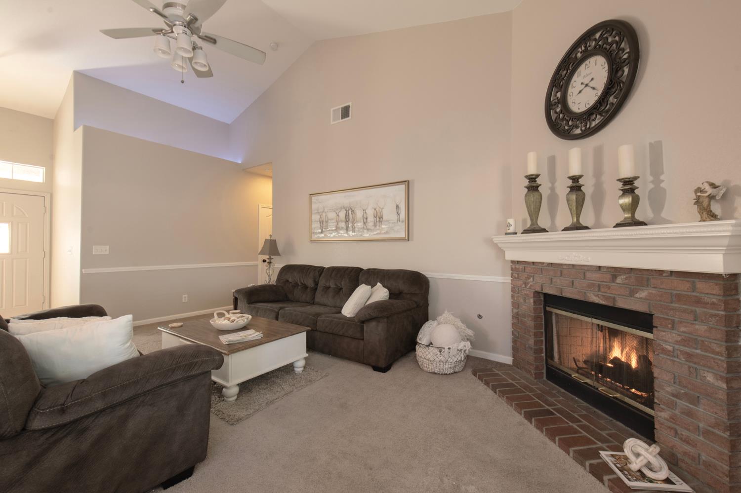 10187 N Price Ave, Fresno, CA 93730