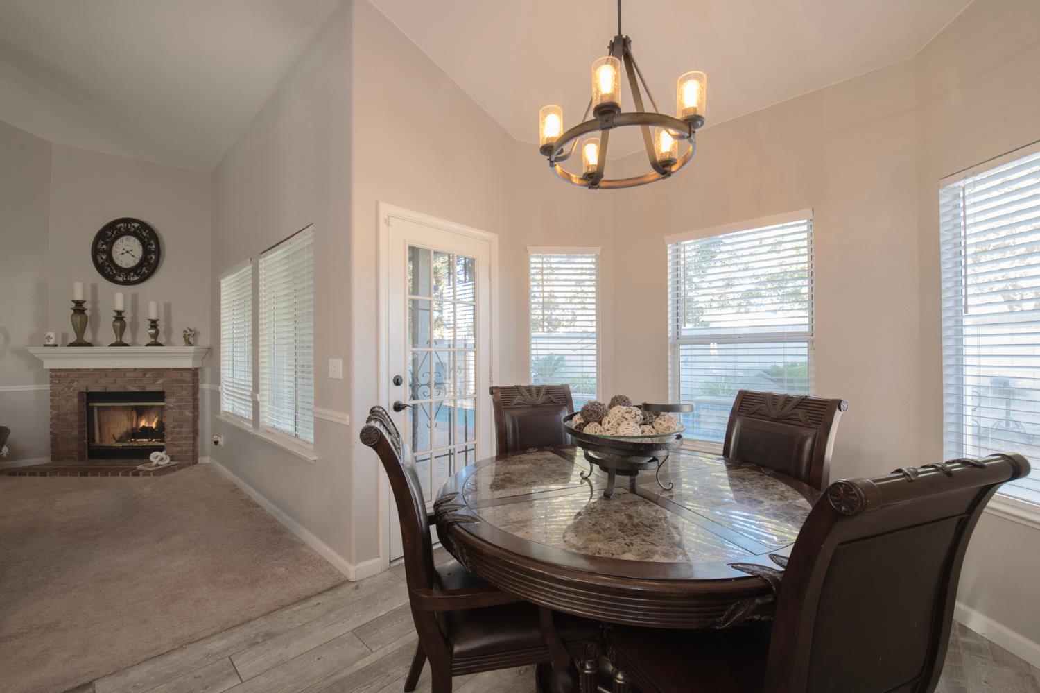 10187 N Price Ave, Fresno, CA 93730